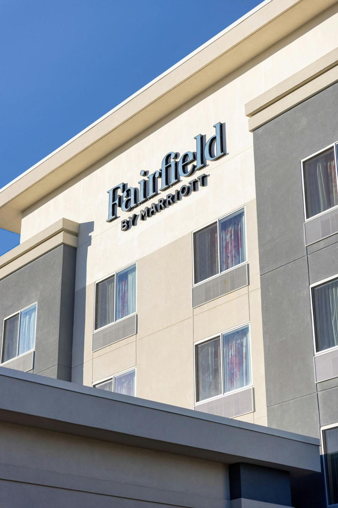 Fairfield Inn & Suites By Marriott Smithfield Luaran gambar